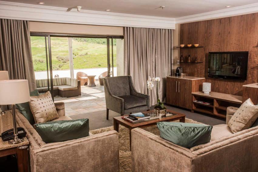 Drakensberg Sun Resort Cathkin Park Exteriör bild