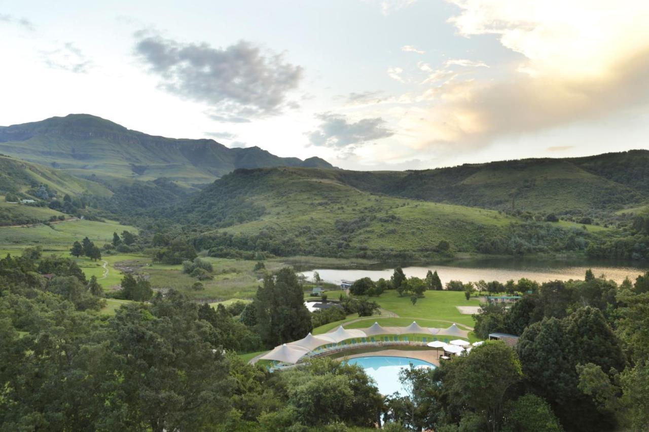 Drakensberg Sun Resort Cathkin Park Exteriör bild