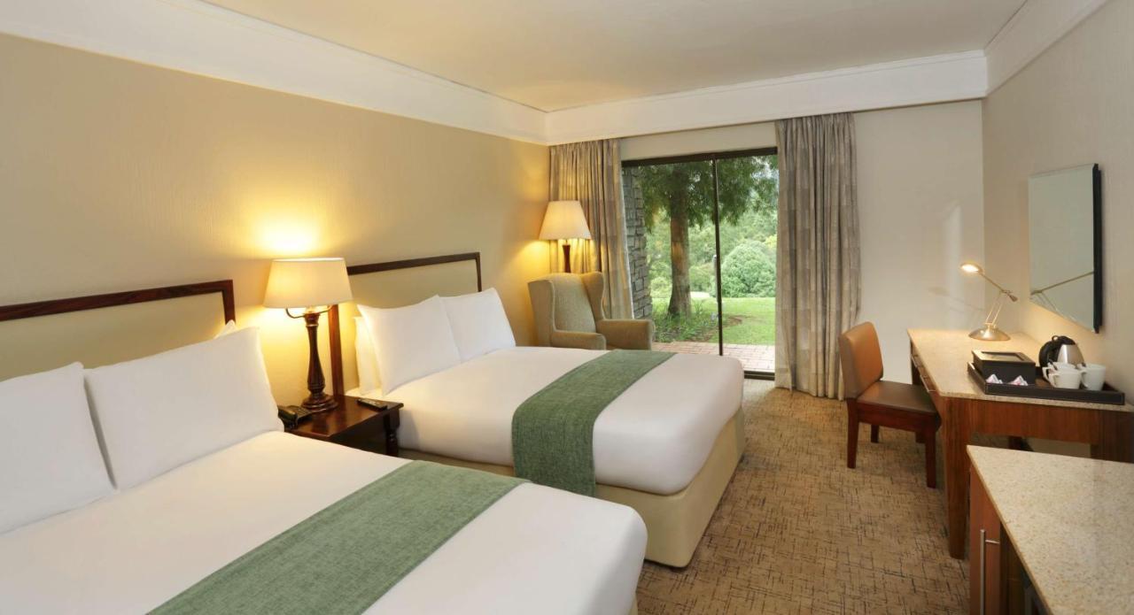 Drakensberg Sun Resort Cathkin Park Exteriör bild